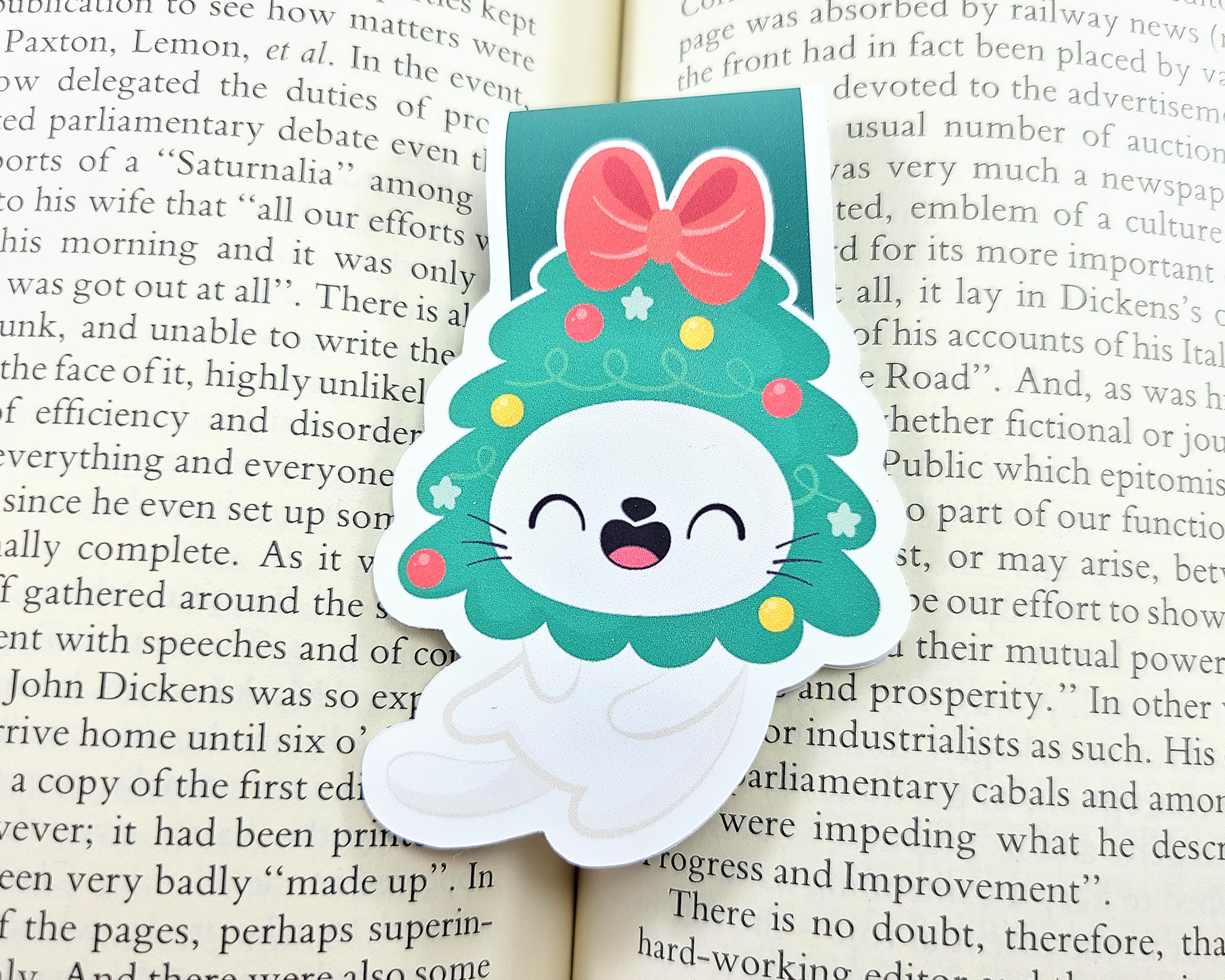 Christmas Cat in Tree Magnetic Bookmark