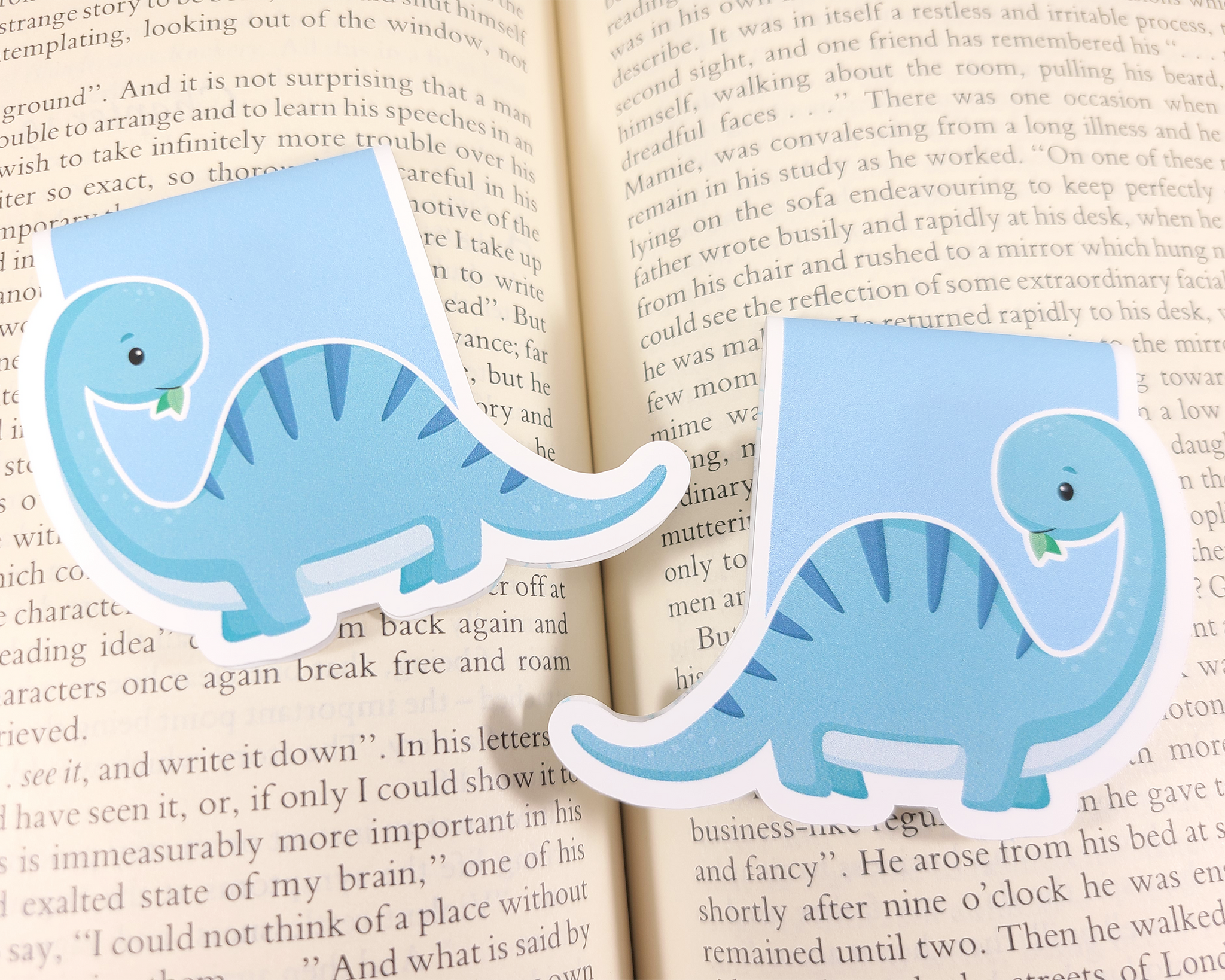 Dino Brontosaurus Magnetic Bookmark