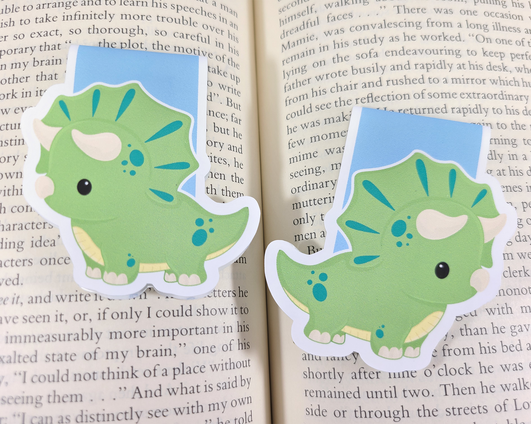 Dino Triceratops Magnetic Bookmark