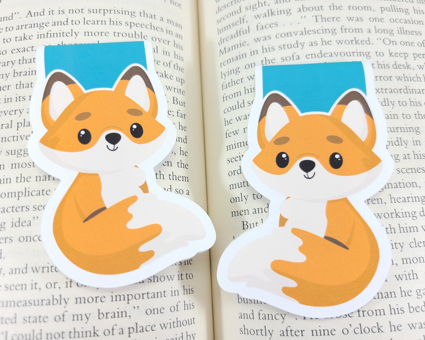 Fox Sitting Magnetic Bookmark