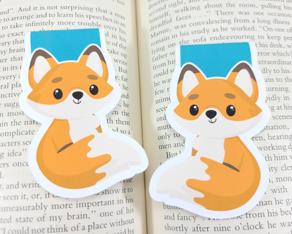 Fox Sitting Magnetic Bookmark