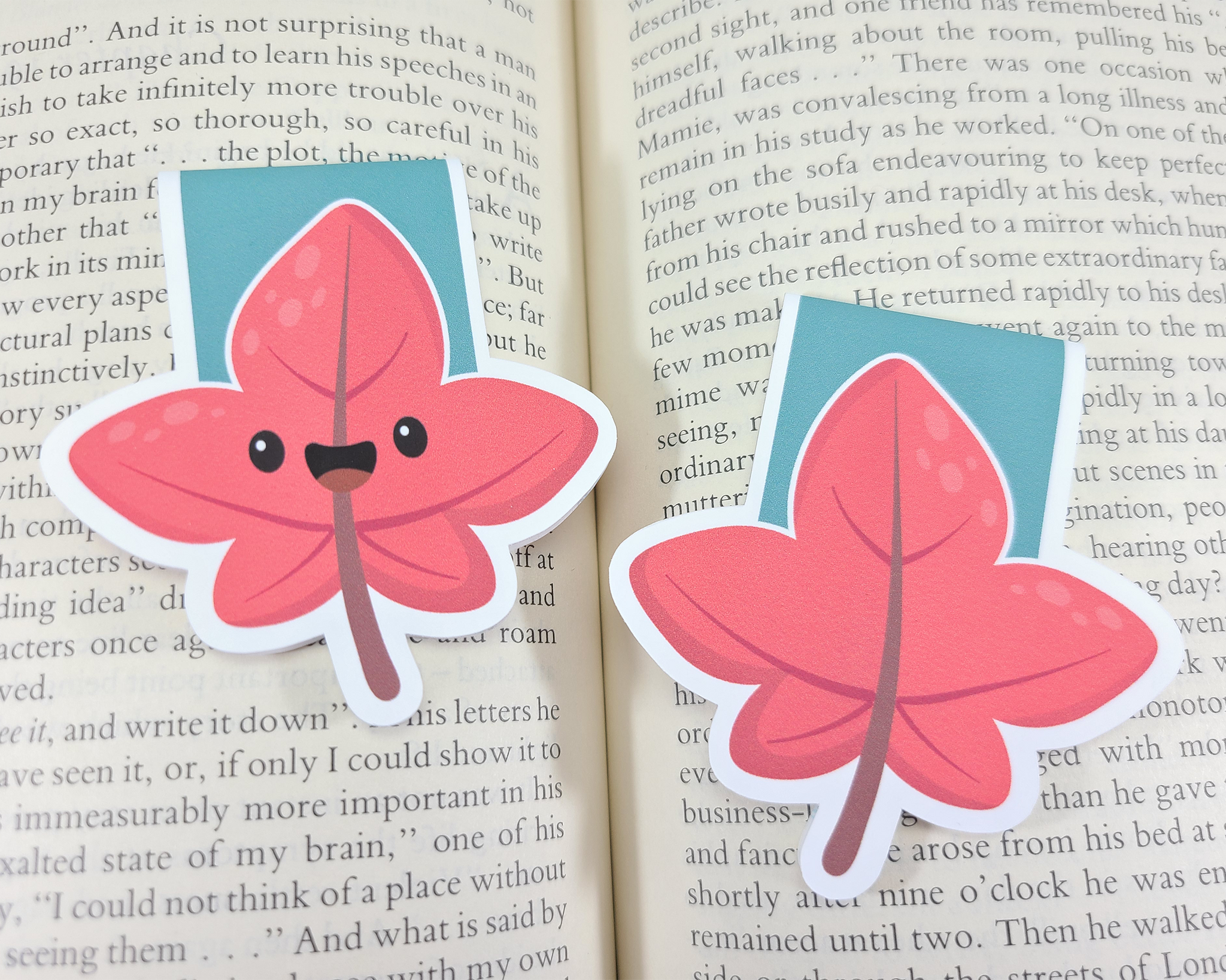 Maple Leaf Magnetic Bookmark