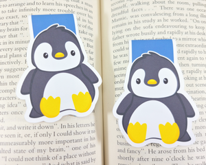 Penguin Sitting Magnetic Bookmark