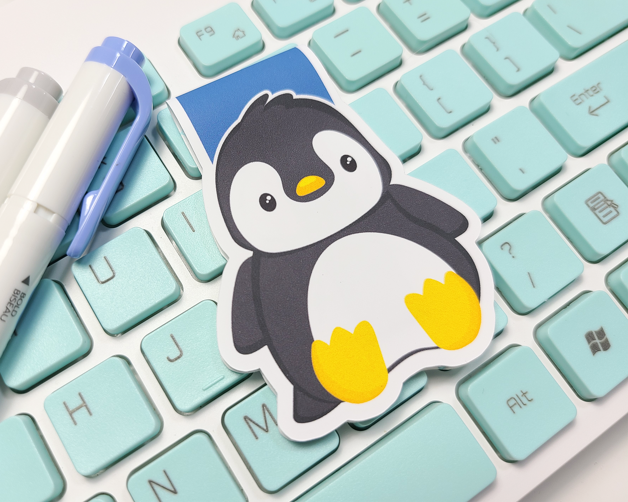 Penguin Sitting Magnetic Bookmark
