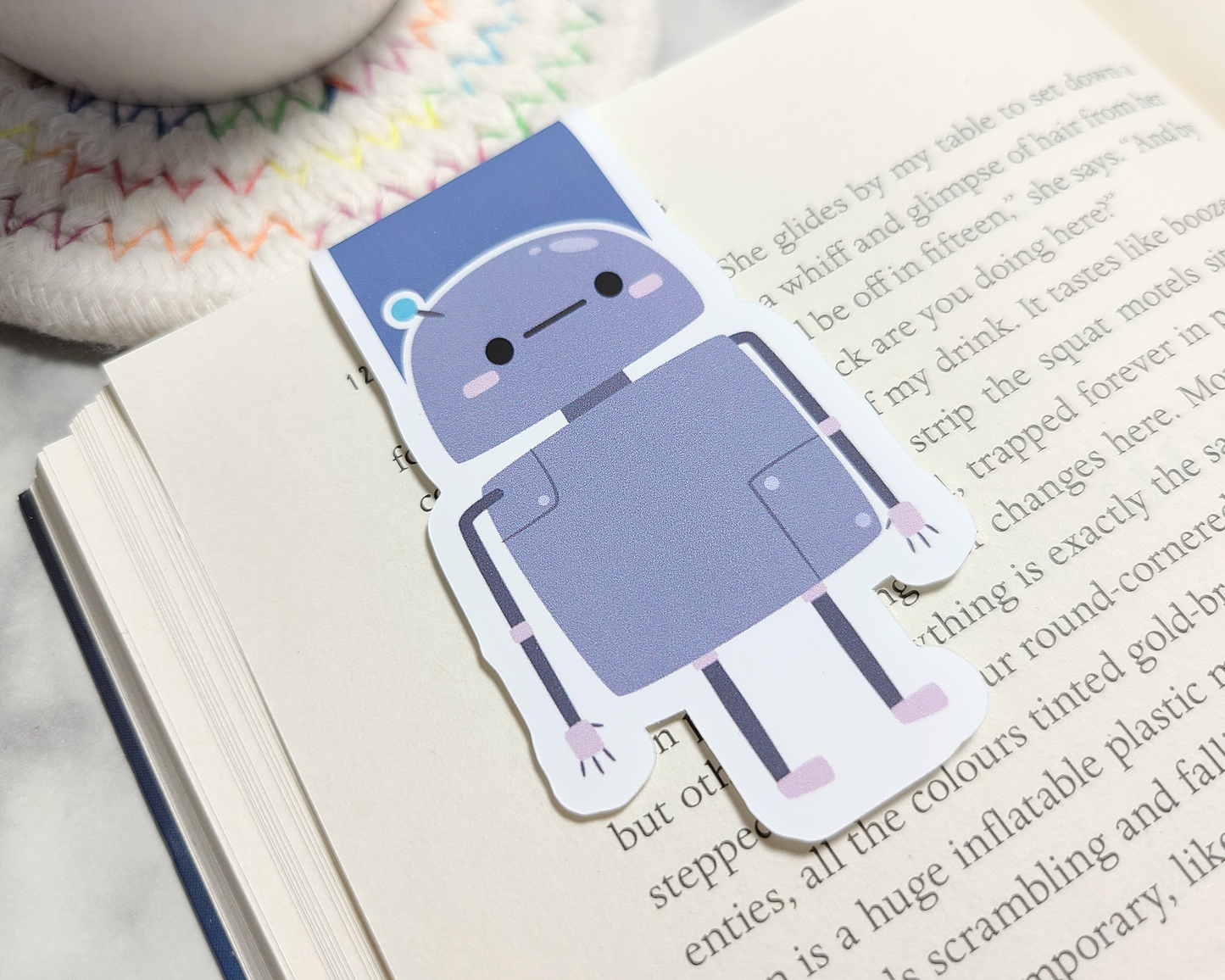 Robot Standing Magnetic Bookmark